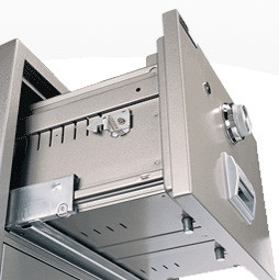 Heavy duty drawer suspension slides work smoothly and are capable of moving up to 50kg